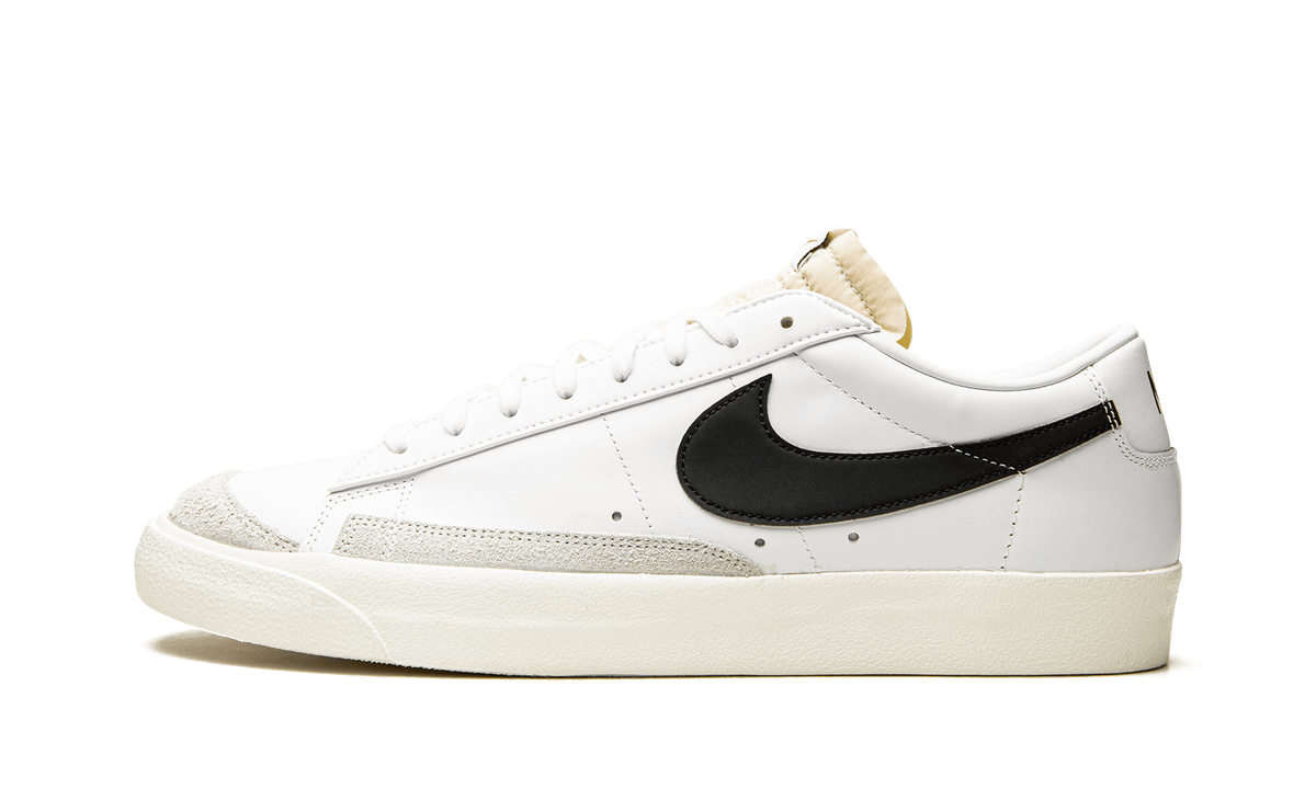 NIKE MENS Blazer Low '77 Vintage "White / Black" DA6364 101 from Stadium Goods