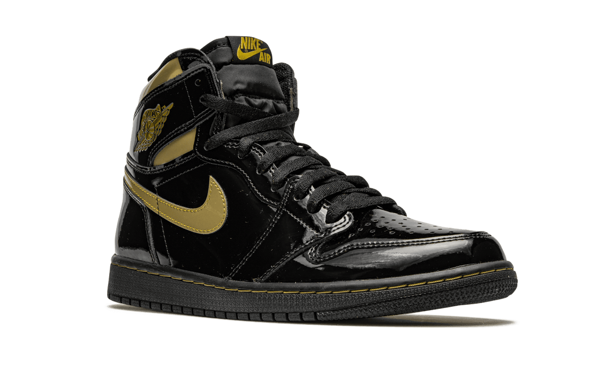 Jordan MENS Air Jordan 1 Retro High OG "Black Metallic Gold" 555088 032 from Stadium Goods