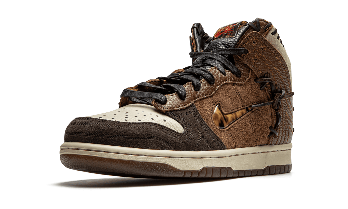 NIKE MENS Dunk High "Bodega - Legend" CZ8125 200 from Stadium Goods