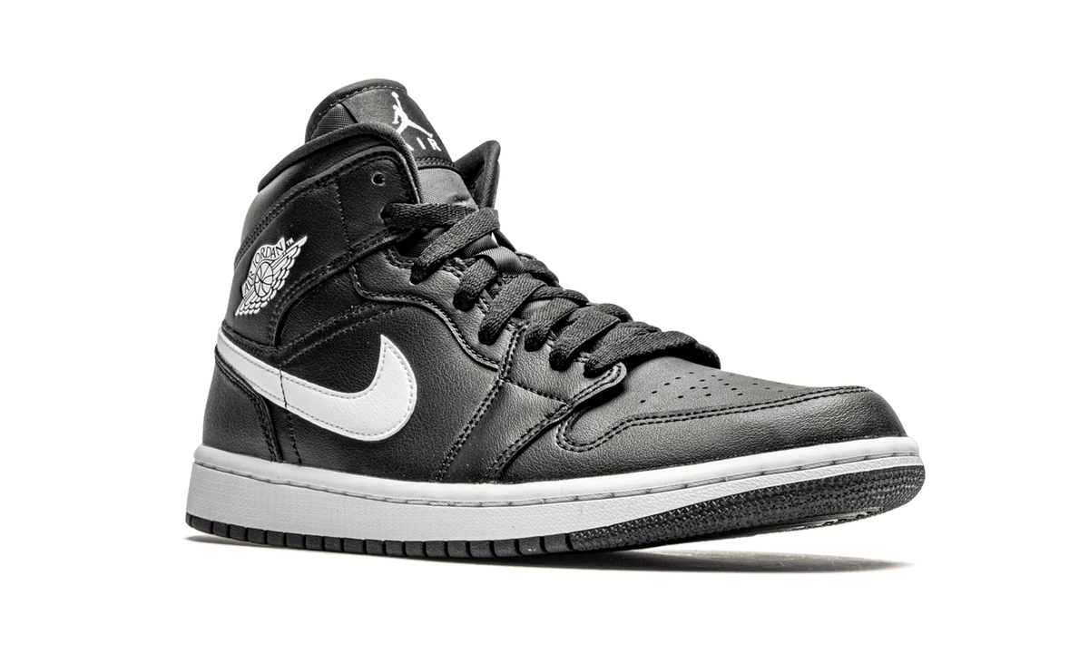 JORDAN WOMENS AIR JORDAN 1 MID Womens "Black / White" BQ6472 011 BQ6472 011 from Stadium Goods