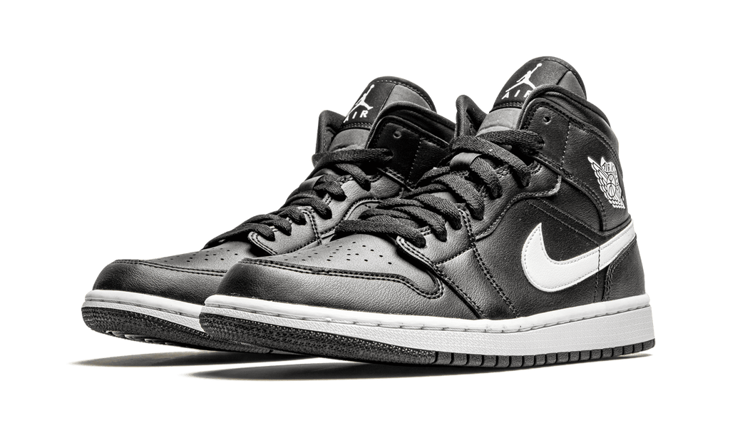 JORDAN WOMENS AIR JORDAN 1 MID Womens "Black / White" BQ6472 011 BQ6472 011 from Stadium Goods