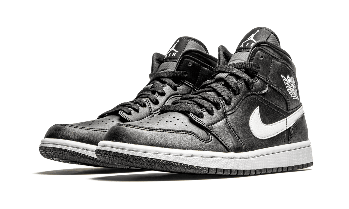 JORDAN WOMENS AIR JORDAN 1 MID Womens "Black / White" BQ6472 011 BQ6472 011 from Stadium Goods