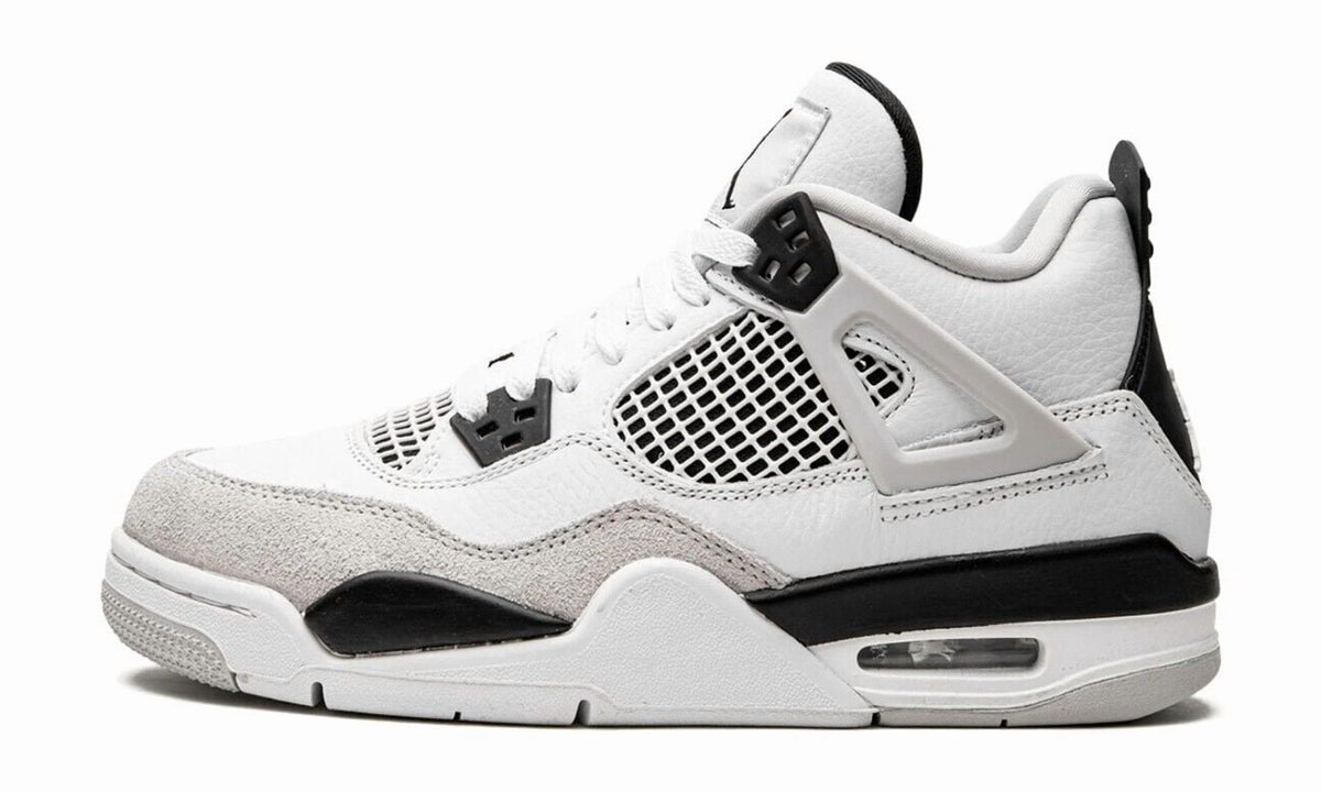 (GS) Air Jordan 4 Retro 'Military Black' (2022) 408452-111