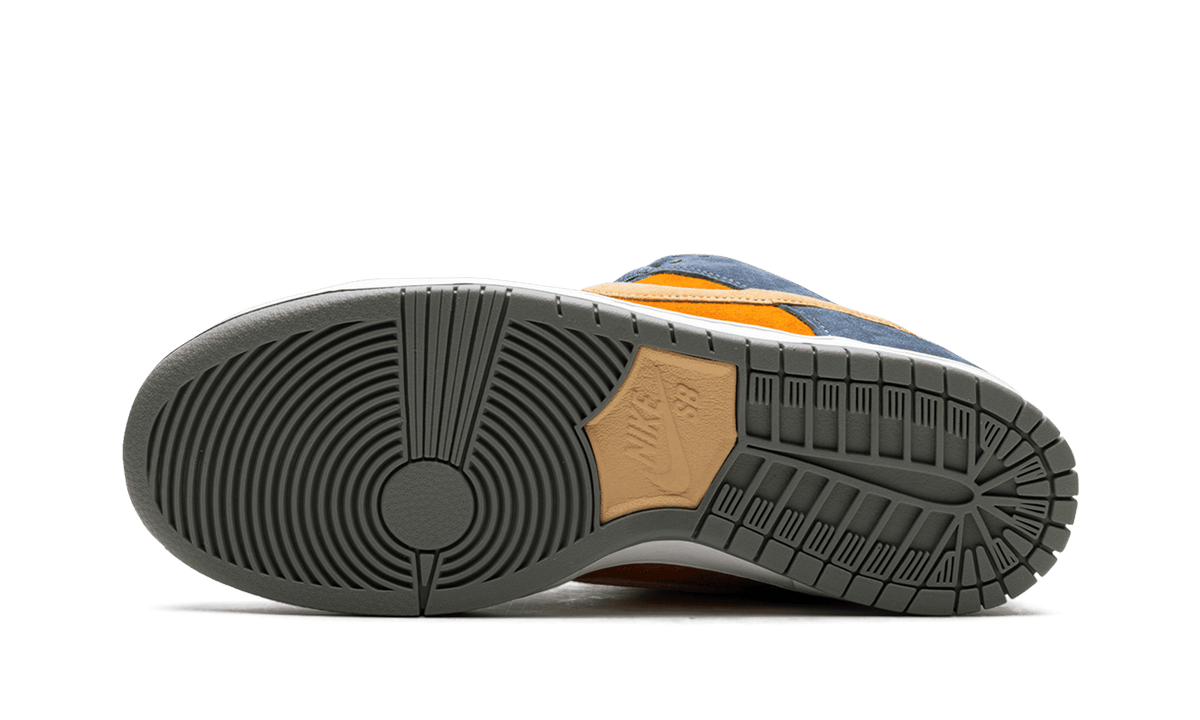 NIKE MENS SB Dunk Low Pro "Light Carbon" HF3063 002 from Stadium Goods