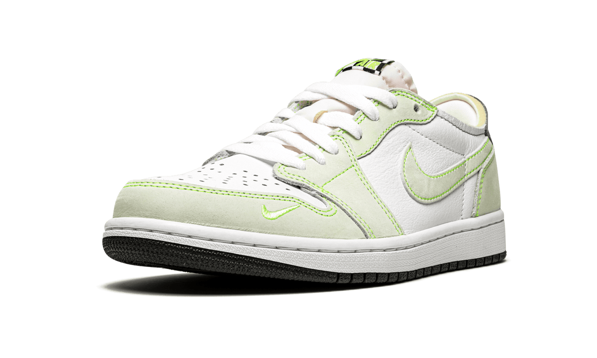 Jordan MENS Air Jordan 1 Low OG "Ghost Green" DM7837 103 DM7837 103 from Stadium Goods