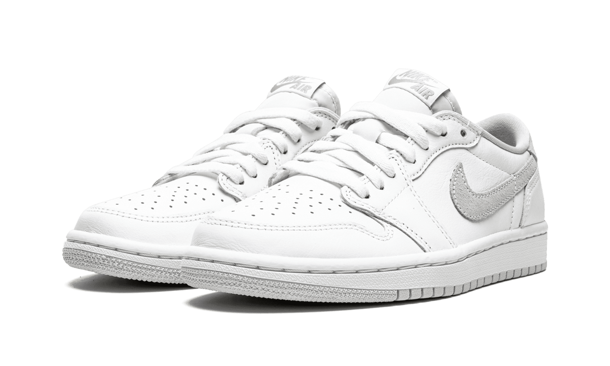 Jordan WOMENS AIR JORDAN 1 LO OG WMNS "Neutral Grey" CZ0775 100 from Stadium Goods
