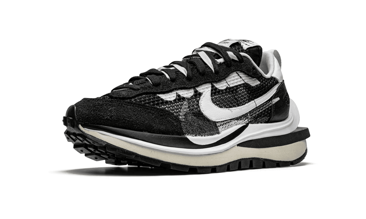 NIKE MENS VaporWaffle "Sacai - Black White" CV1363 001 from Stadium Goods